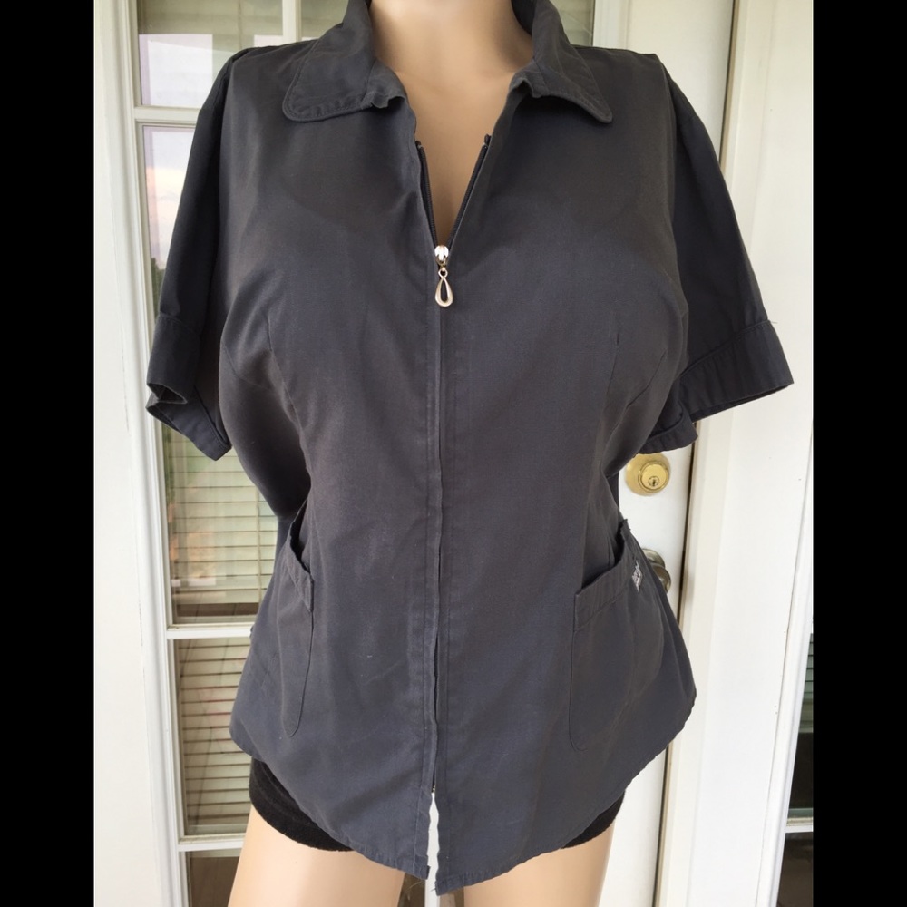 🌸Butter-Soft Ladies Medical Top, Size Large 🌸